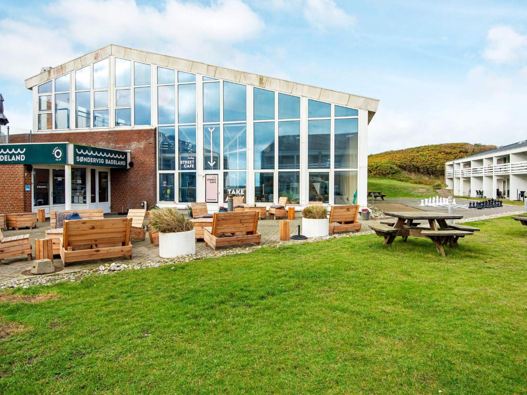 2 Person Holiday Home On A Holiday Park In Ringk Bing リンケビング エクステリア 写真